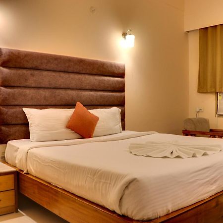 Hotel Earl Grey Jorhāt Εξωτερικό φωτογραφία
